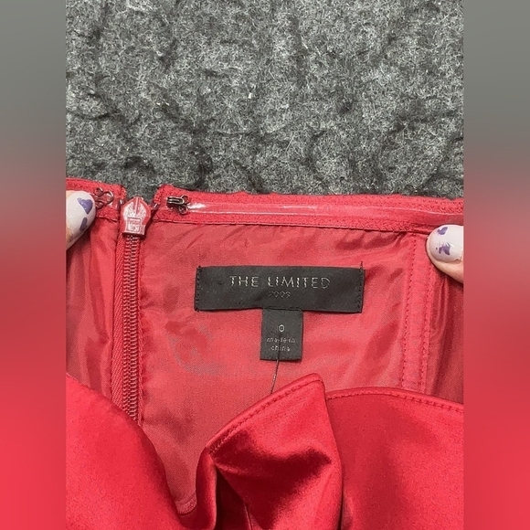 The Limited Red Satin Fold Front Strapless Dress - NWT - SIZE 0 - Picture 5 of 7